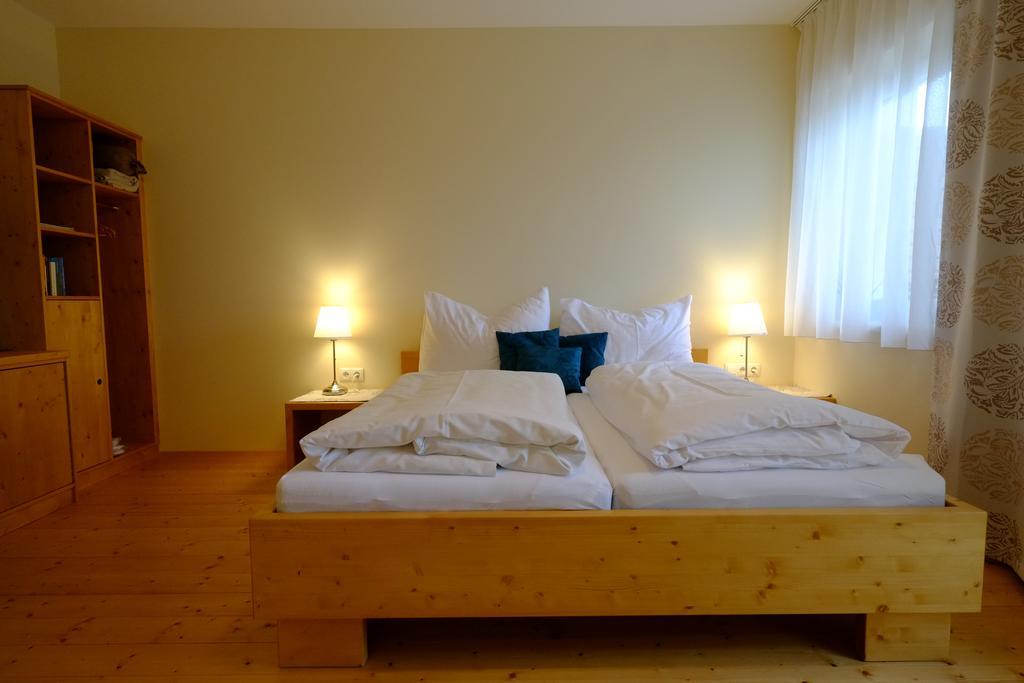 Nachtquartier Zur Dankbarkeit Apartment Подерсдорф ам Зее Екстериор снимка